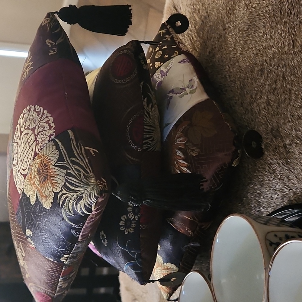USED Asian Accent Pillows, Extra S